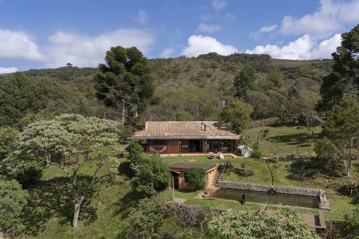 Casa da Bocaina realiza uma imersão coletiva inédita no país na arte da cerâmica sonora! 