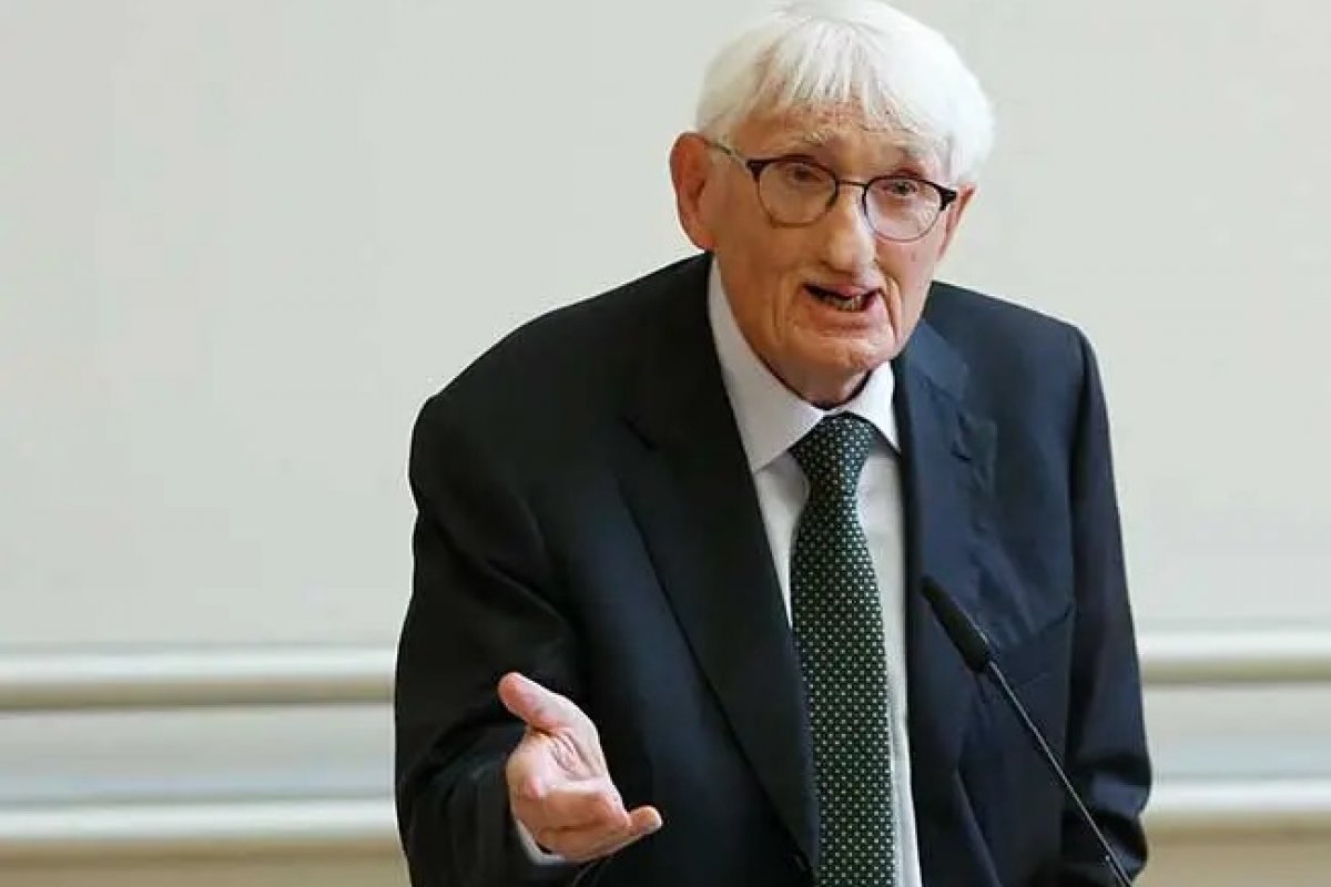 Morre o filósofo Jürgen Habermas, aos 96 anos
