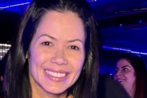 [Pilotado por Drª Emily Cova, aulão de bike na FitBike Brasil marcou às comemorações do mês da mulher! ]