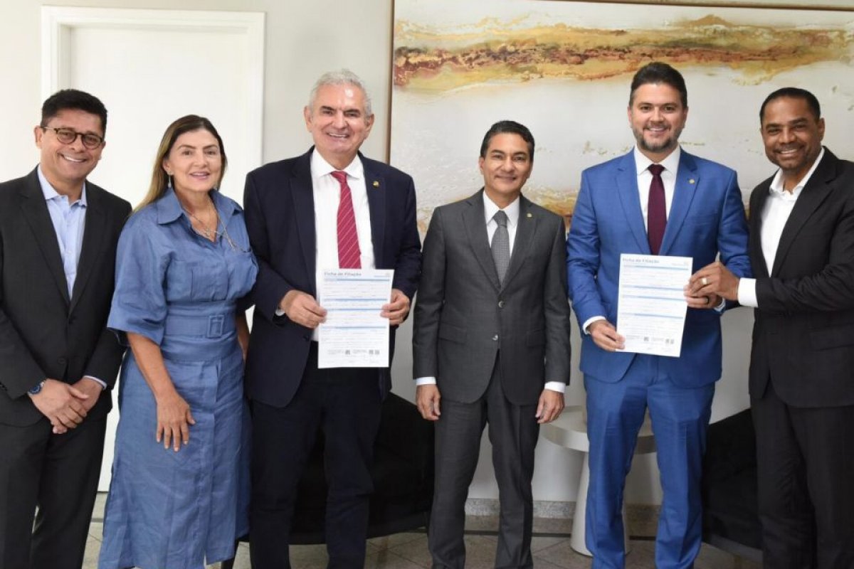 Angelo Coronel se filia ao Republicanos após romper com Jerônimo Rodrigues