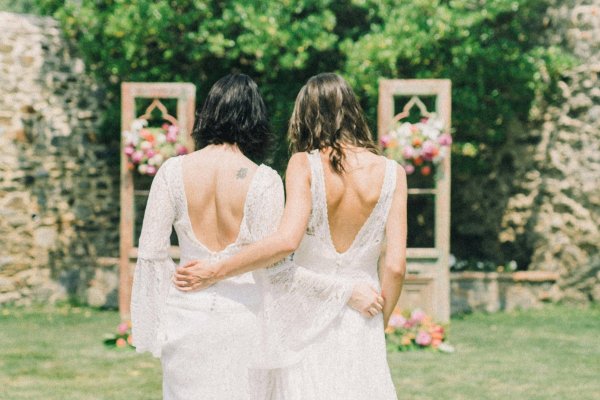 [Mulheres lésbicas assumem relacionamento mais rápido? Especialistas explicam estigma de 'emocionadas']