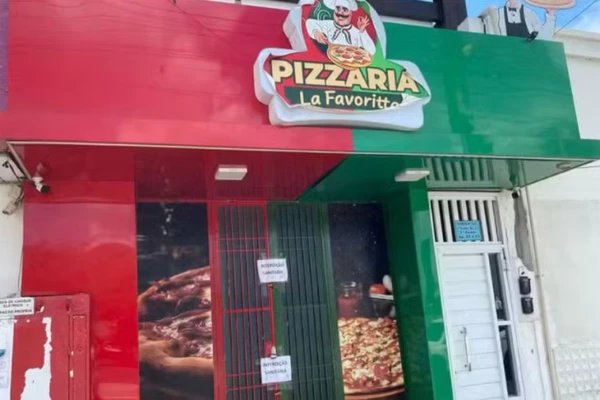 [Carne utilizada em pizza de nata pode ter causado intoxicação que matou mulher e afetou 113 pessoas ]