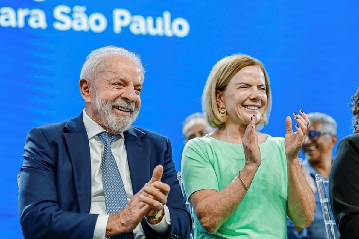 Lula critica alta dos combustíveis e cobra redução de ICMS dos estados