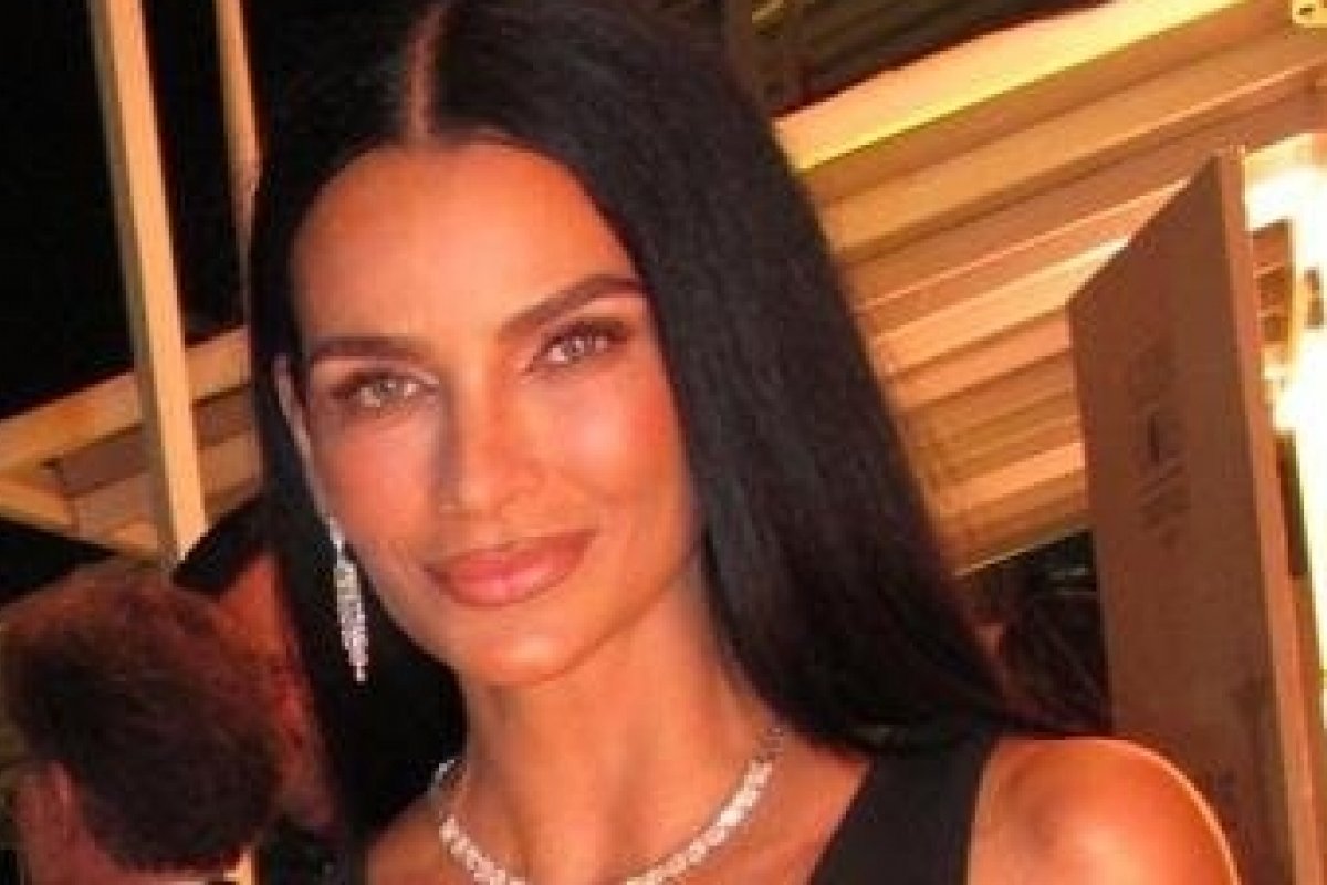 Fernanda Motta aposta em fenda poderosa e brilha no Golden Globes Tribute Gala Brazil!