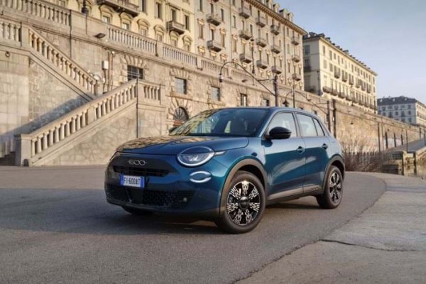 [Sem correia banhada a óleo, Fiat apresenta novo 600 1.2 turbo ]