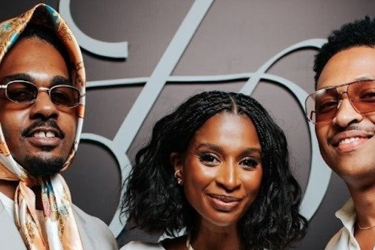 Jorge Aragão, Regina Casé, Bella Campos, Juliana Alves, Erika Januza entre outros marcam presença na edição carioca do Jantar Preto! 