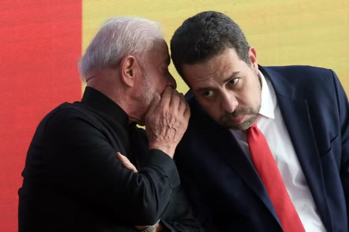Boulos deve deixar o PSOL e migrar para o PT, afirma colunista