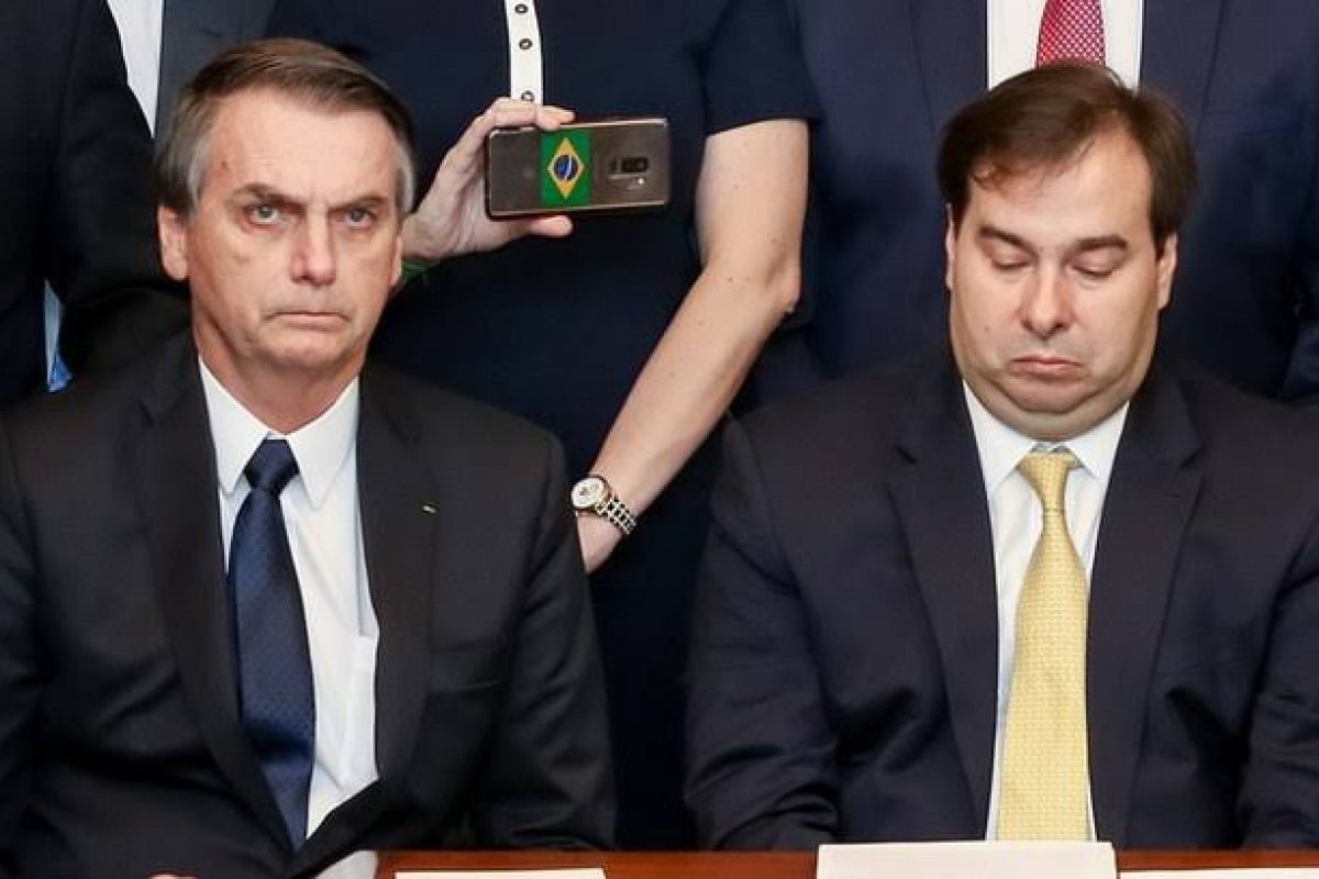 Neto nega preocupação com relação de Maia e Bolsonaro