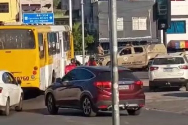 [Policial da reserva atira após discussão no trânsito e homem fica ferido]