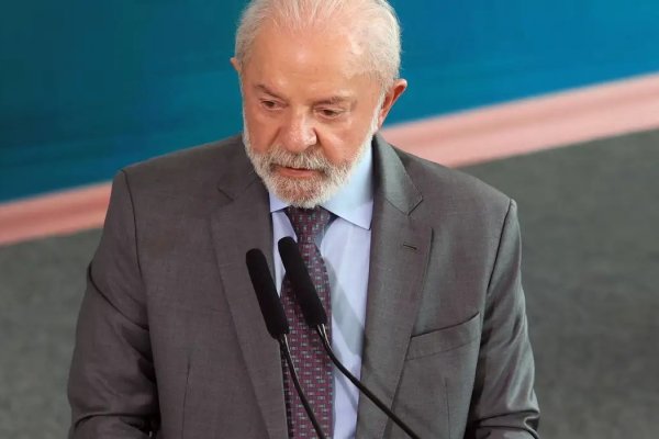 [Lula critica uso da força por nações ricas para invadir outros países]