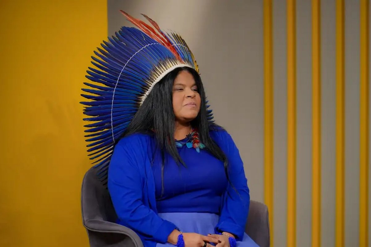 Ministra Sônia Guajajara é internada em UTI em São Paulo