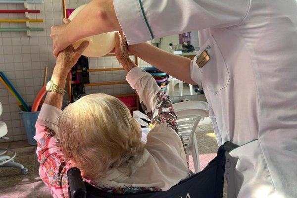 [Maior expectativa de vida feminina impacta no perfil das instituições de longa permanência e reforça debate sobre rede de apoio especializada e envelhecimento digno! ]