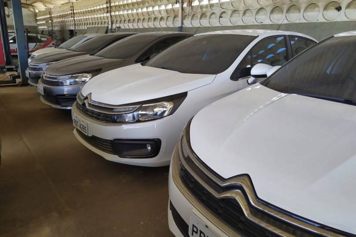 Carros doados por Moro são abandonados em Alagoas