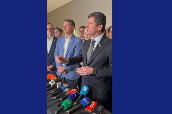 [Vídeo: Em ato de filiação de Moro ao PL, Flávio minimiza problemas passados e defende  'alinhamento pragmático' da direita]