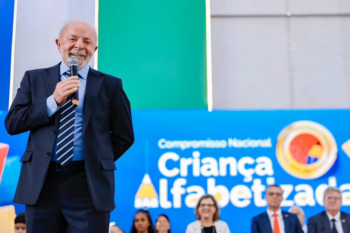 Aprovação de Lula cai para 46,6%, aponta pesquisa AtlasIntel