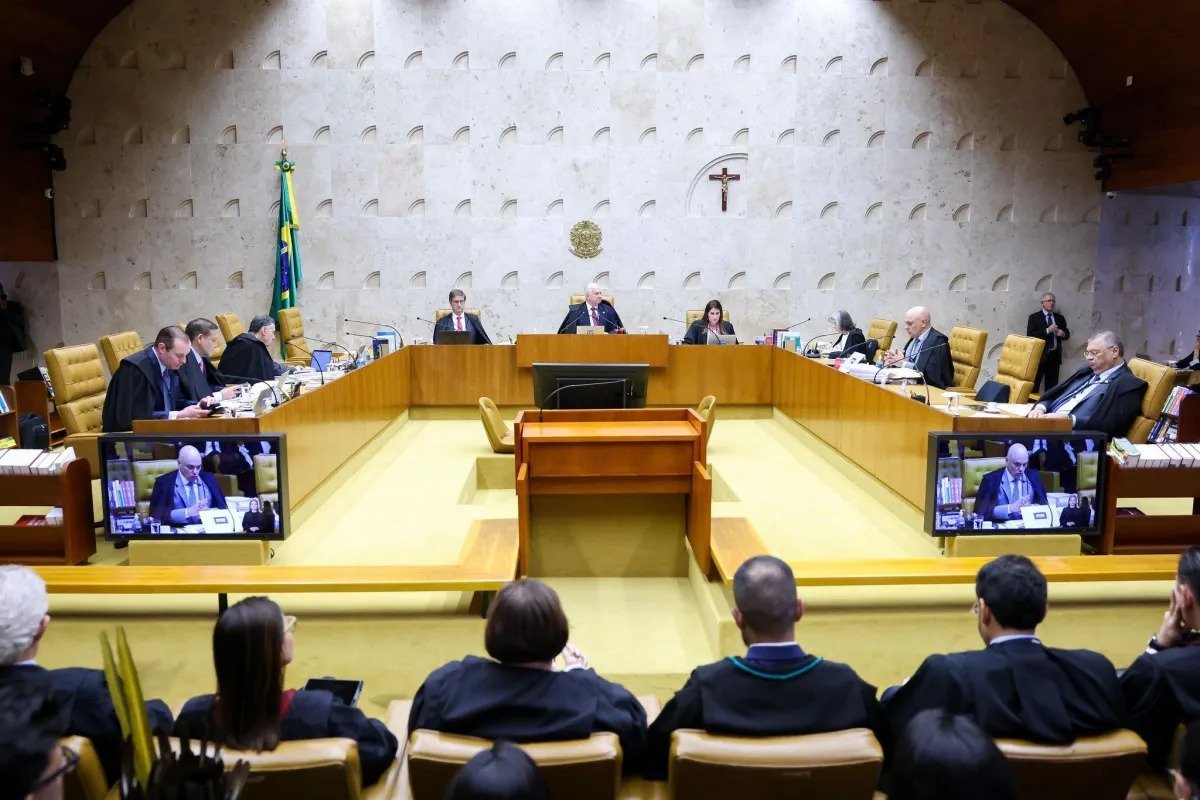 STF avança para limitar penduricalhos e propõe teto de 35% sobre extras