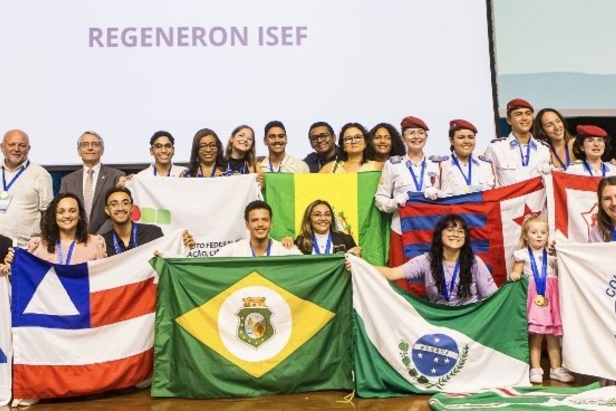 Bahia conquista 11 prêmios na FEBRACE 2026 e leva dois projetos à maior feira científica do mundo!