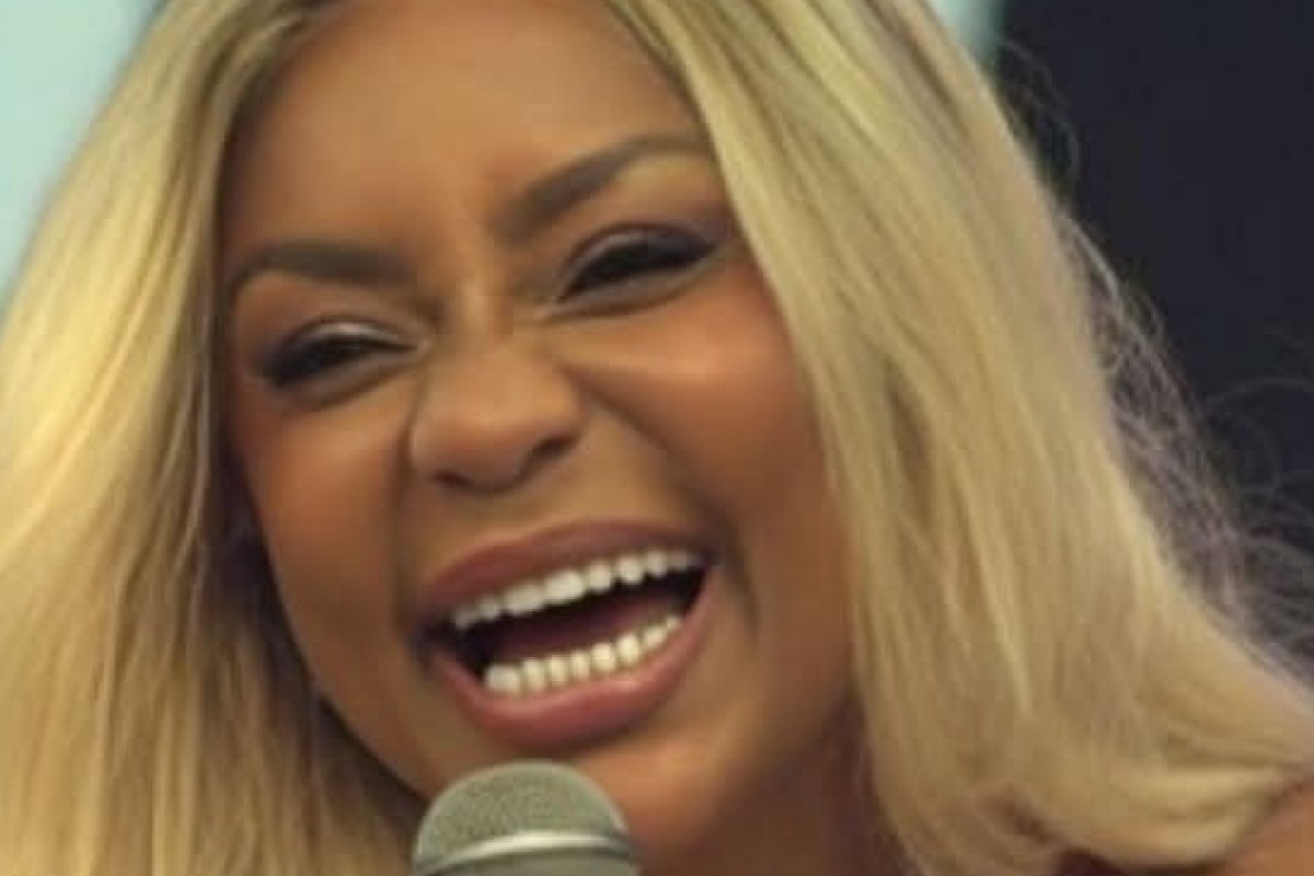 Cariúcha faz bonito na estreia do novo Superpop!