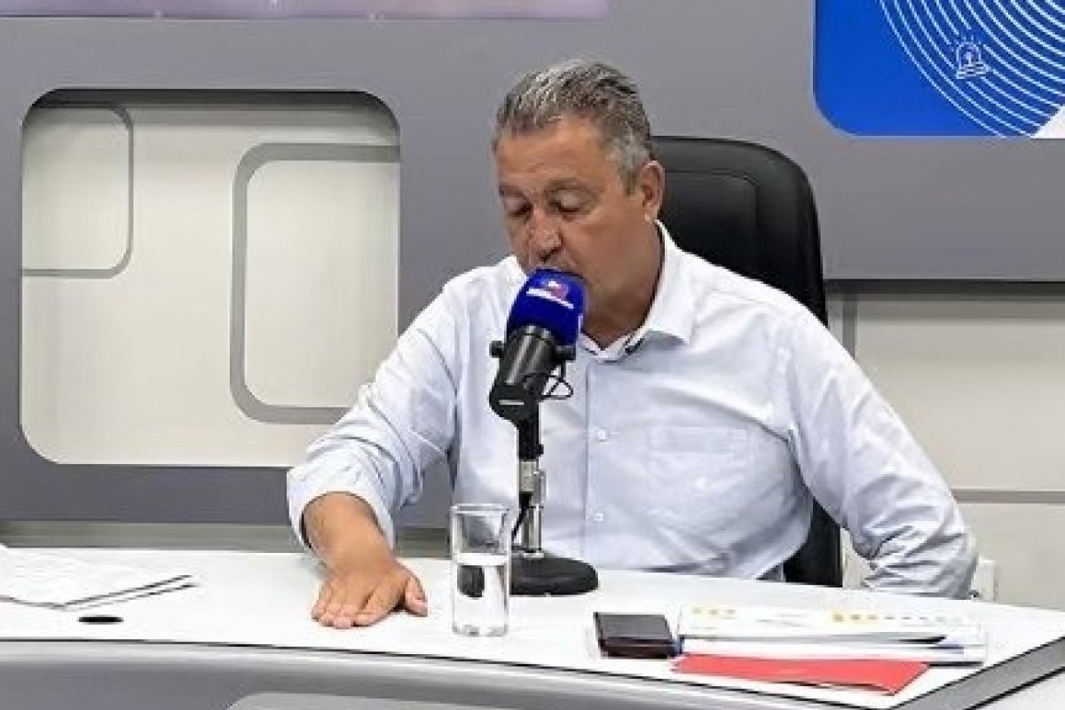 Rui Costa destaca mudança de posição do BC em relação ao Banco Master no governo Bolsonaro: 'Quem autorizou foi Campos Neto'