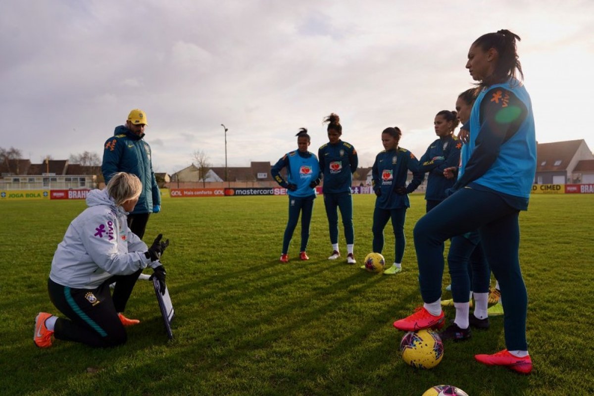 Jogo da seleção feminina com o Canadá será de portões fechados