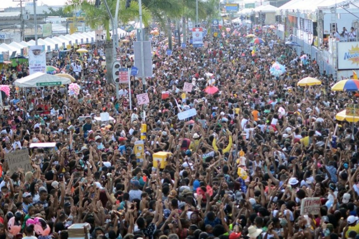 MP questiona prefeitura e Estado sobre Micareta de Feira, após surto de coronavírus