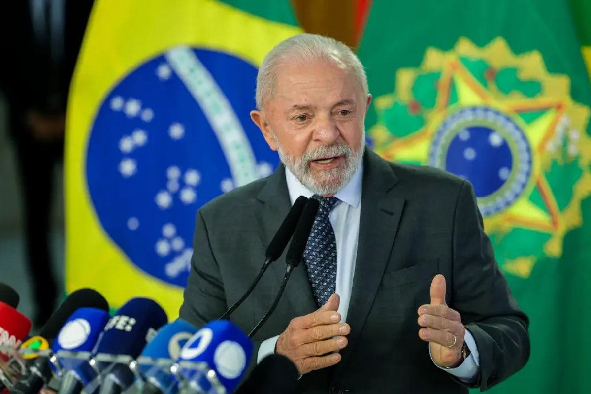 Governo Lula deve bater recorde de saídas de ministros para disputar eleições; pelo menos 16 titulares devem deixar as pastas