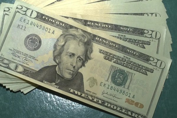 [Dólar cai e Bolsa brasileira sobe após declarações de Donald Trump sobre guerra no Irã]