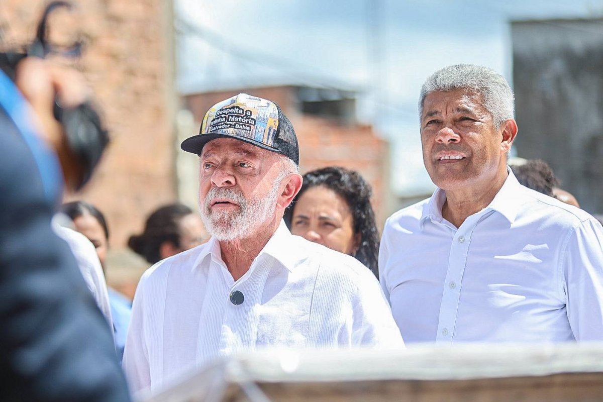 Vídeo: Jerônimo critica Prefeitura de Salvador por não liberar Habite-se e travar entrega de moradias com Lula
