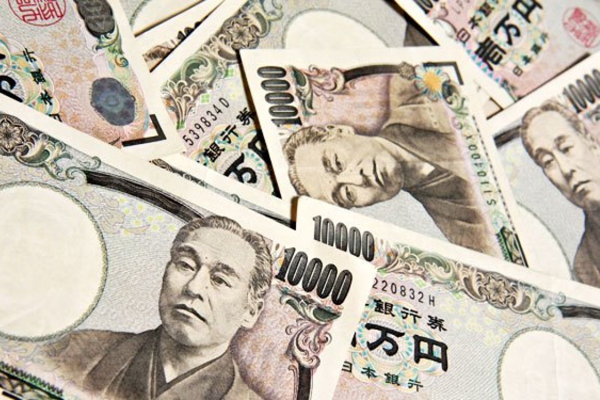 Japão prepara US$ 15,6 bi para apoiar empresas atingidas por coronavírus