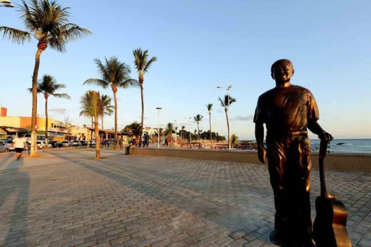 Gincana da Poesia promove Sarau Poético em homenagem a Castro Alves