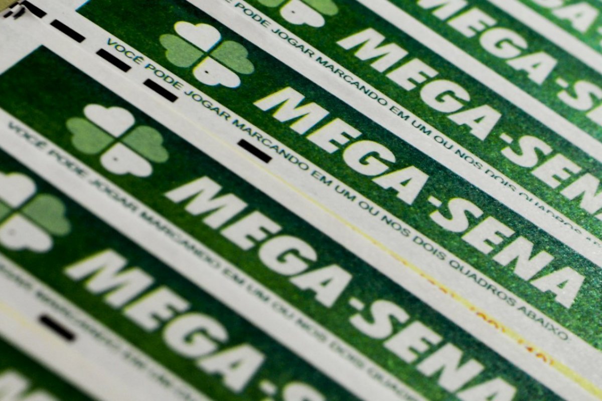 Mega-Sena sorteia prêmio acumulado em R$ 10 milhões neste sábado (4)