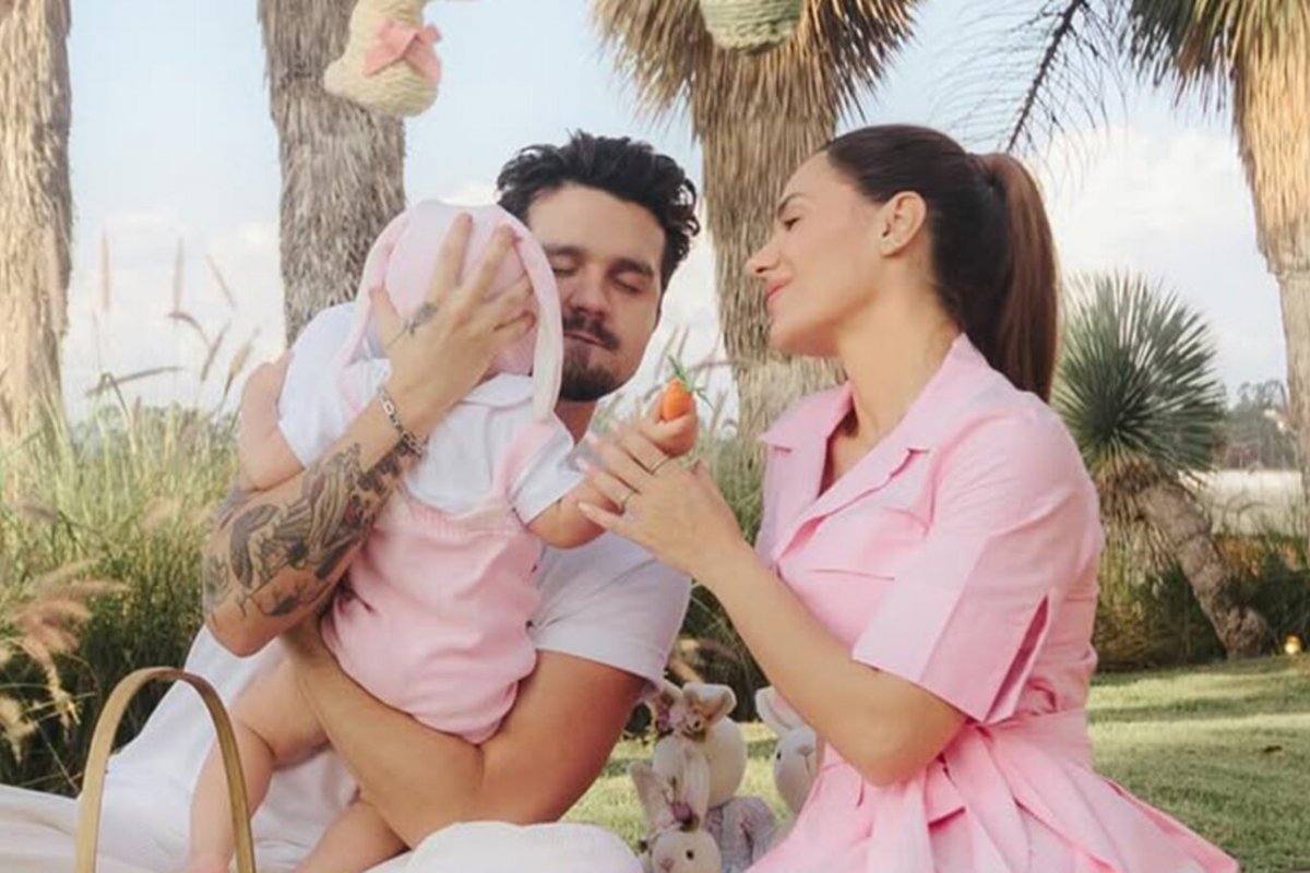 Filha de Luan Santana surge vestida de coelhinha em ensaio fotográfico de Páscoa! 