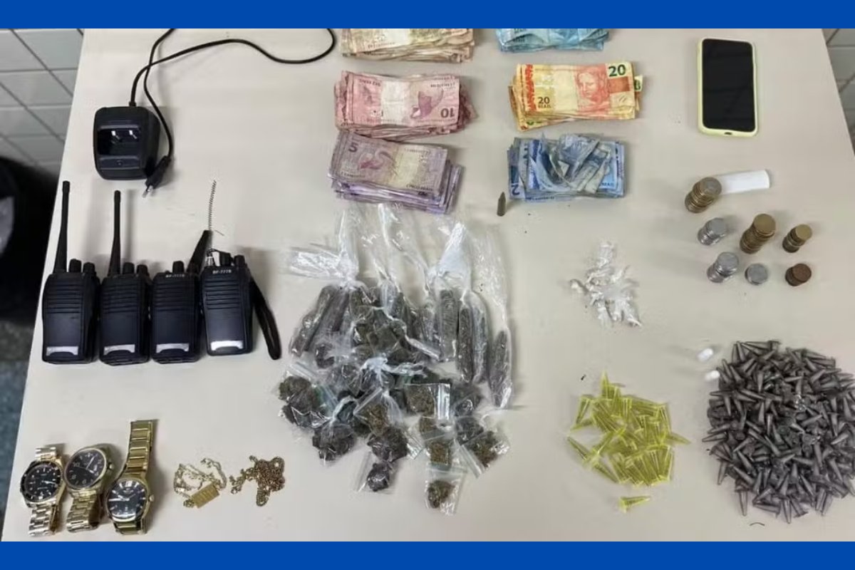 Adolescente é apreendido com drogas e mais de R$ 3 mil em espécie em Lauro de Freitas