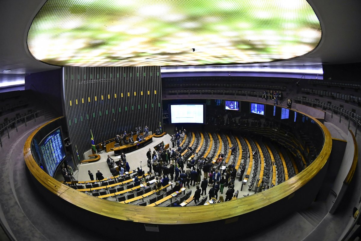 Após fim da janela partidária, PL e Podemos são partidos com maior crescimento de candidatos