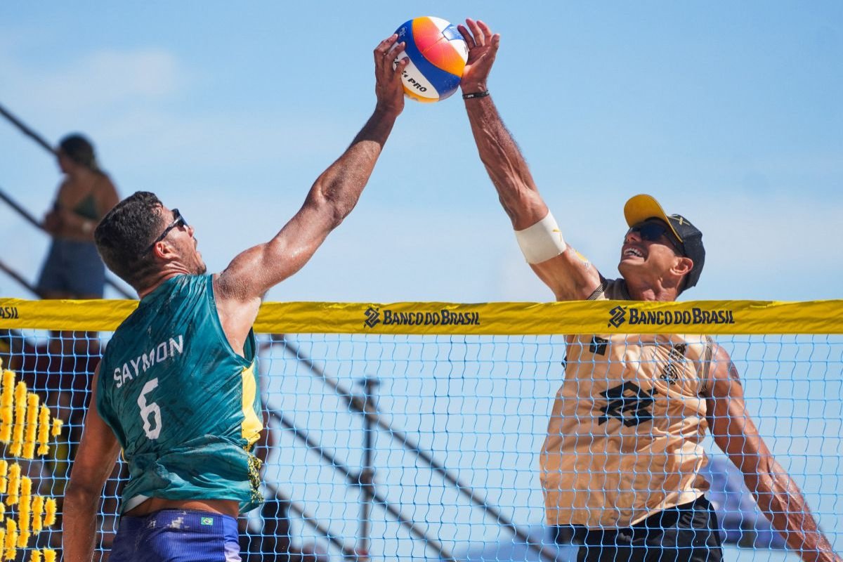 Vôlei de praia: George e Saymon conquistam título brasileiro em Saquarema
