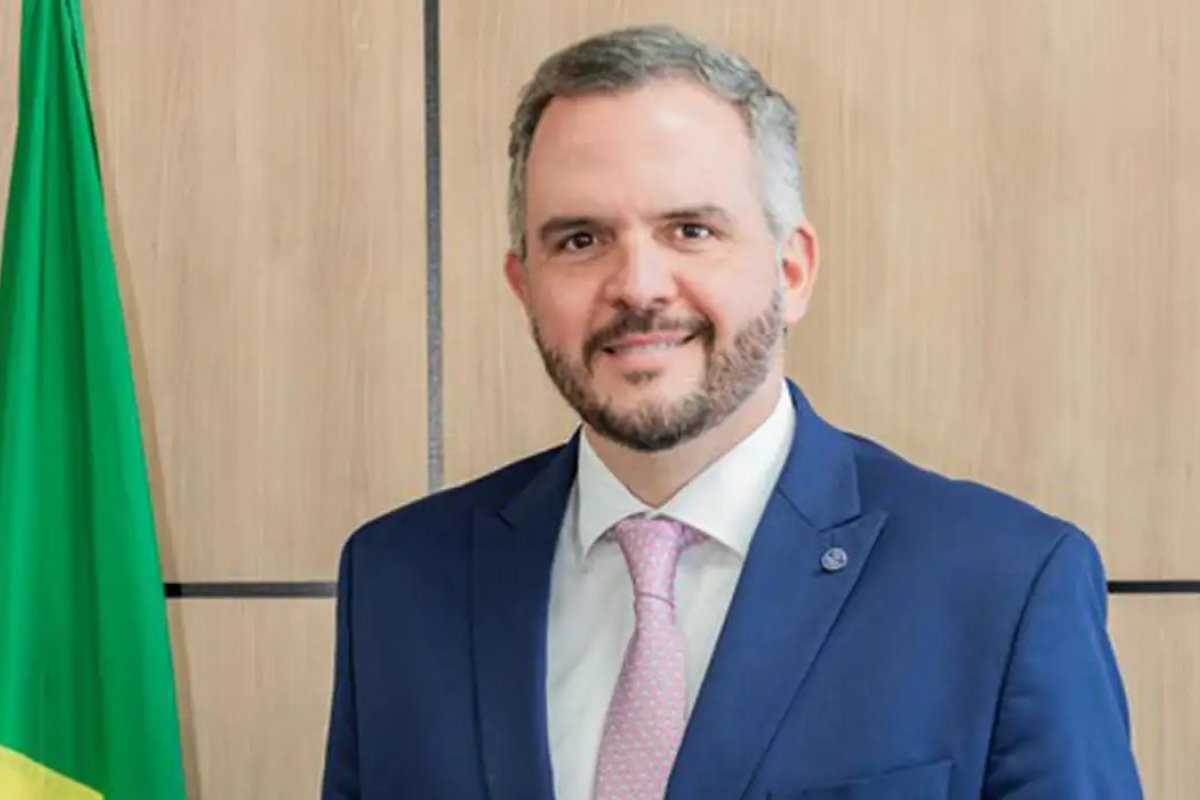 Governo prepara medidas para amenizar reajuste do querosene de aviação