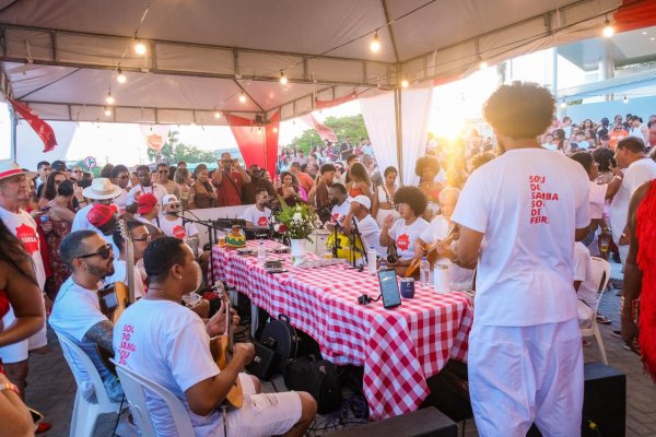 [Unidos pelo Samba vai homenagear teatro feirense no Centro de Convenções neste domingo, 12 ]