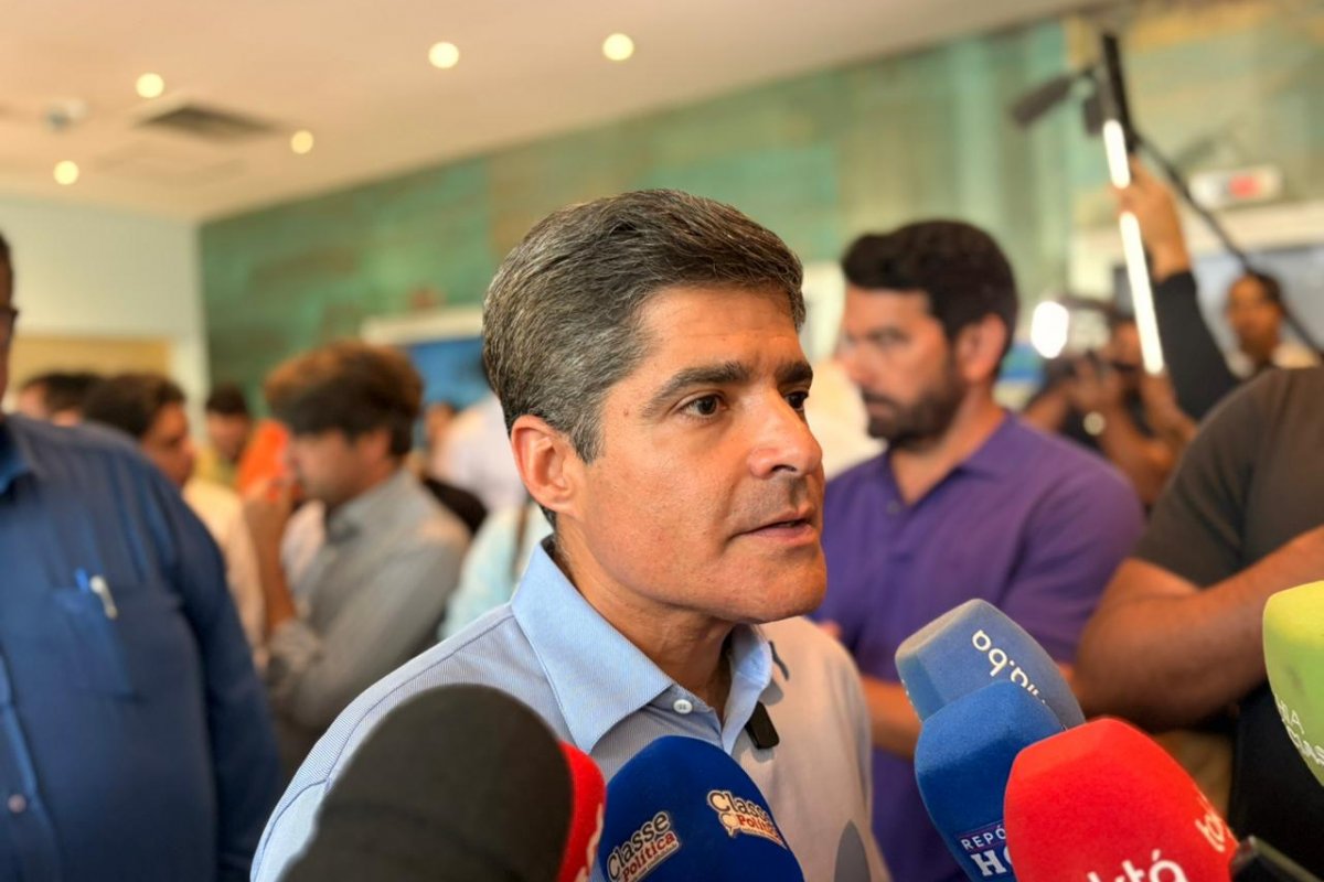 ACM Neto confirma encontros com diretores do Banco Master: "Nada de anormal" 