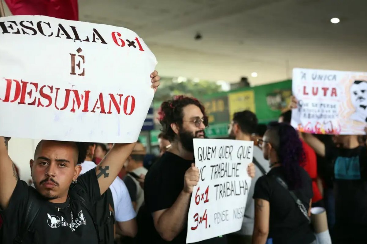 Fim da escala 6×1: governo Lula anuncia envio de projeto em regime de urgência ao Congresso