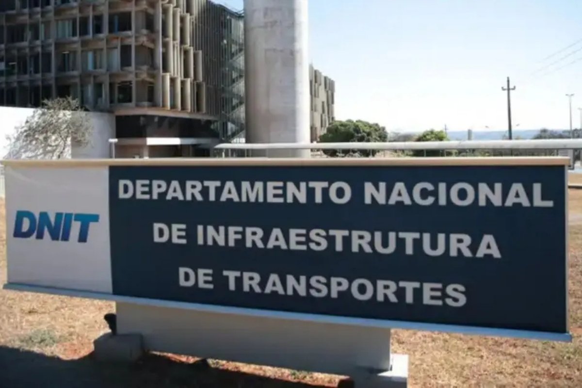 DNIT notifica responsável por construção irregular em trecho da BR-324 em interior baiano