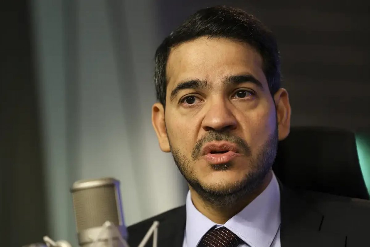 Aliados de Messias projetam aprovação com margem entre 48 e 52 votos em Sabatina no Senado, diz colunista