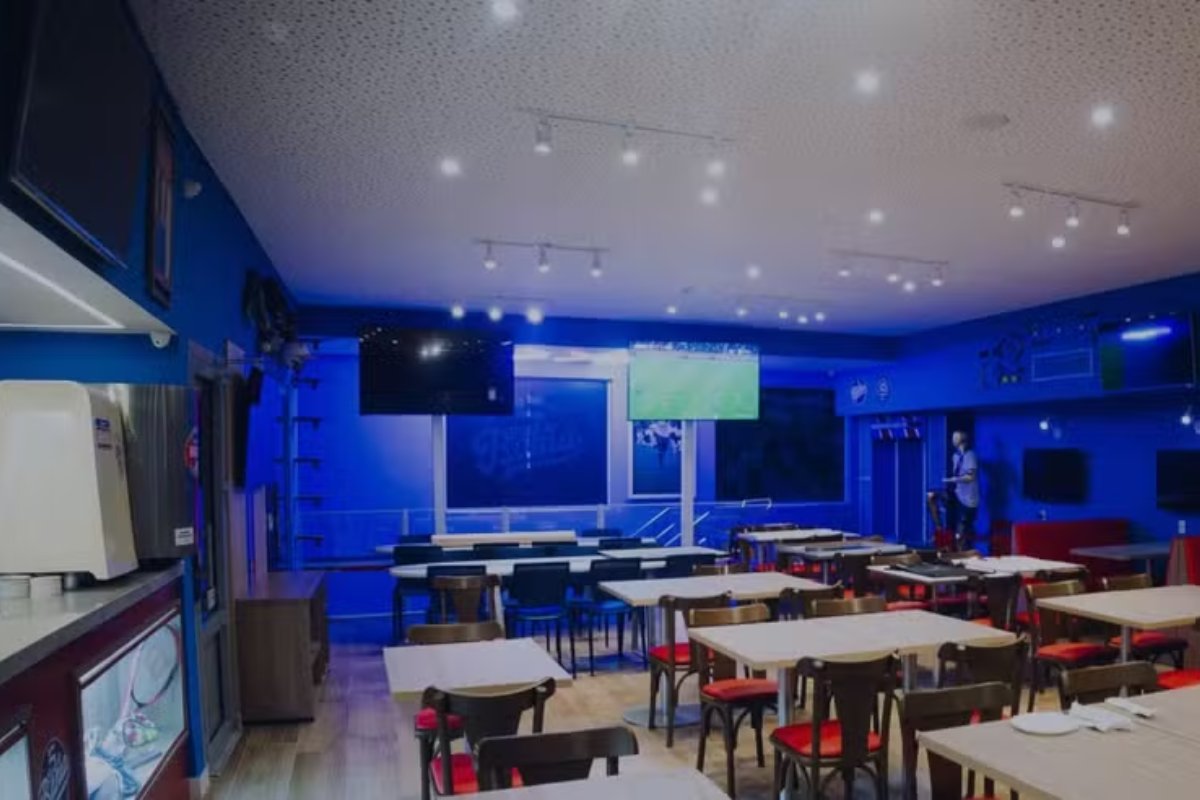 Bahia lança bar temático com transmissão de jogos e experiência imersiva para torcedores