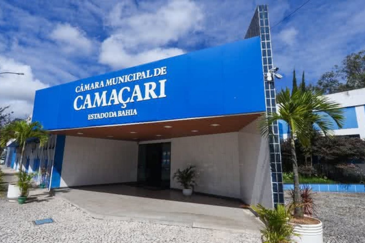 Após confusão, Câmara de Camaçari aprova reajuste de até 10,3% para professores