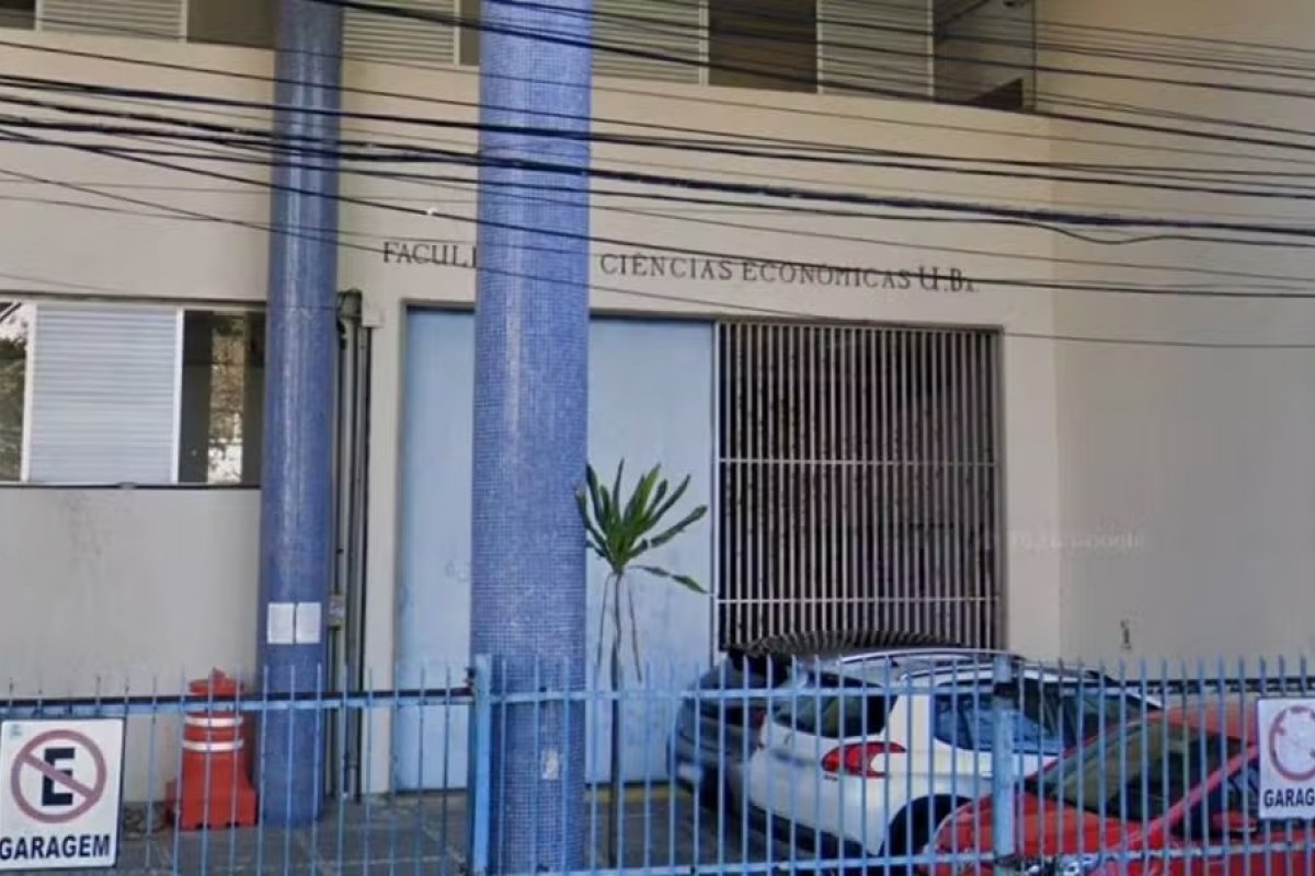 Denúncia de agressão entre professores e diretor da Faculdade de Economia da Ufba é investigada em Salvador