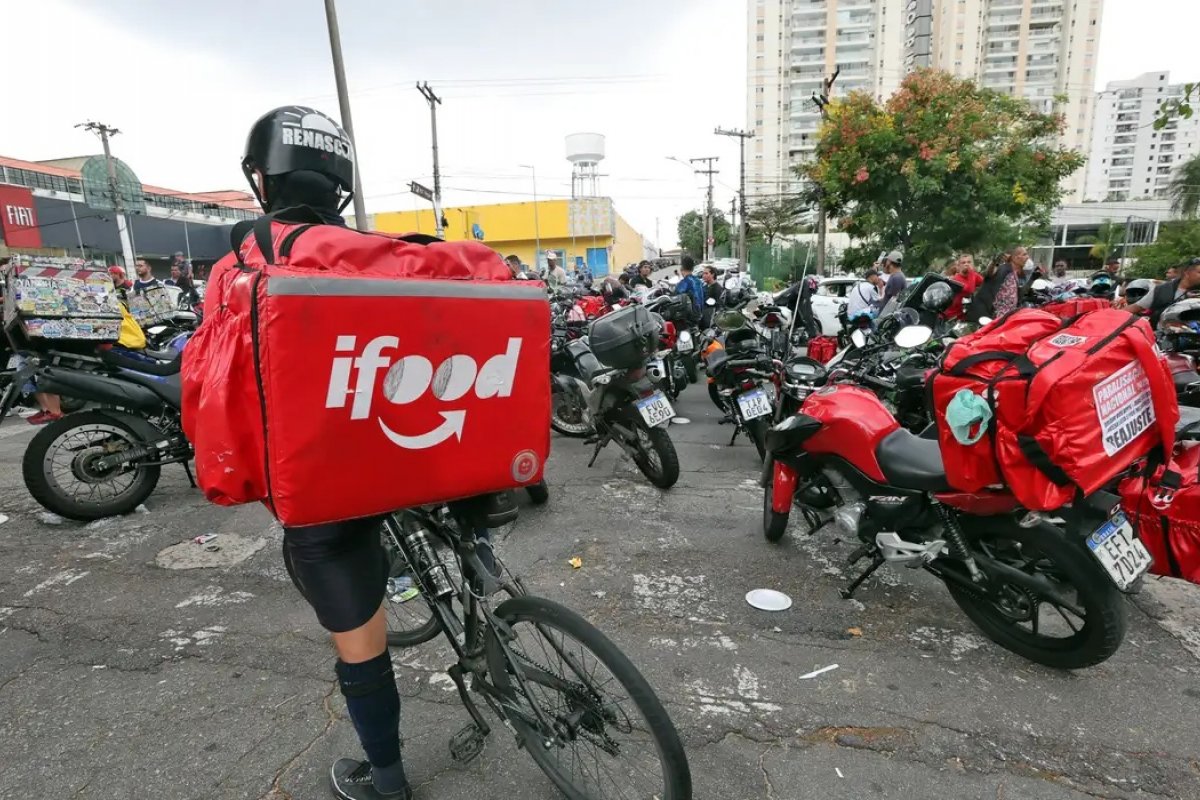 Vídeo: Motoristas e entregadores por aplicativo anunciam paralisação nesta terça (14) em todo Brasil