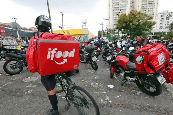 [Vídeo: Motoristas e entregadores por aplicativo anunciam paralisação nesta terça (14) em todo Brasil ]