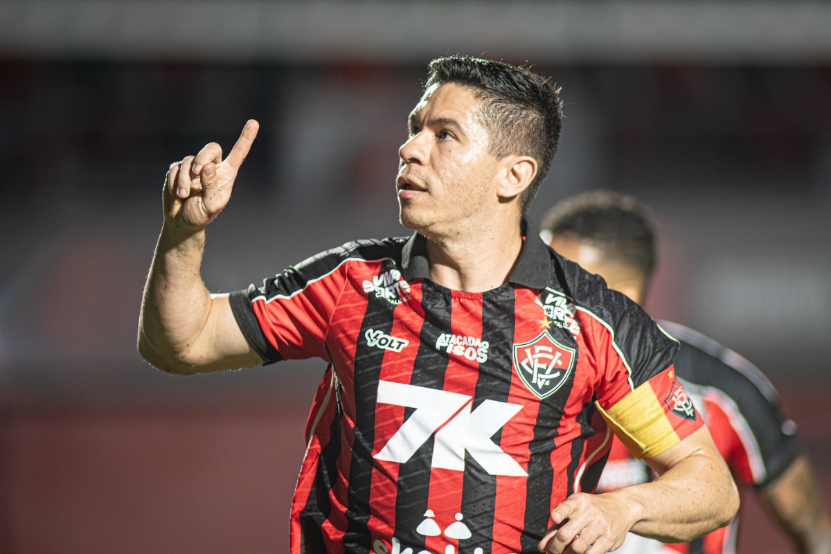 Ídolo do Vitória, Osvaldo será homenageado como Cidadão Soteropolitano