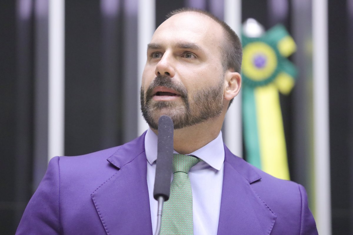 Nos EUA, Eduardo Bolsonaro falta a interrogatório por videoconferência no STF