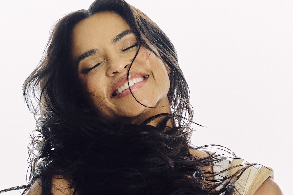 Lucy Alves chega em Salvador com espetáculo que revisita sua trajetória!