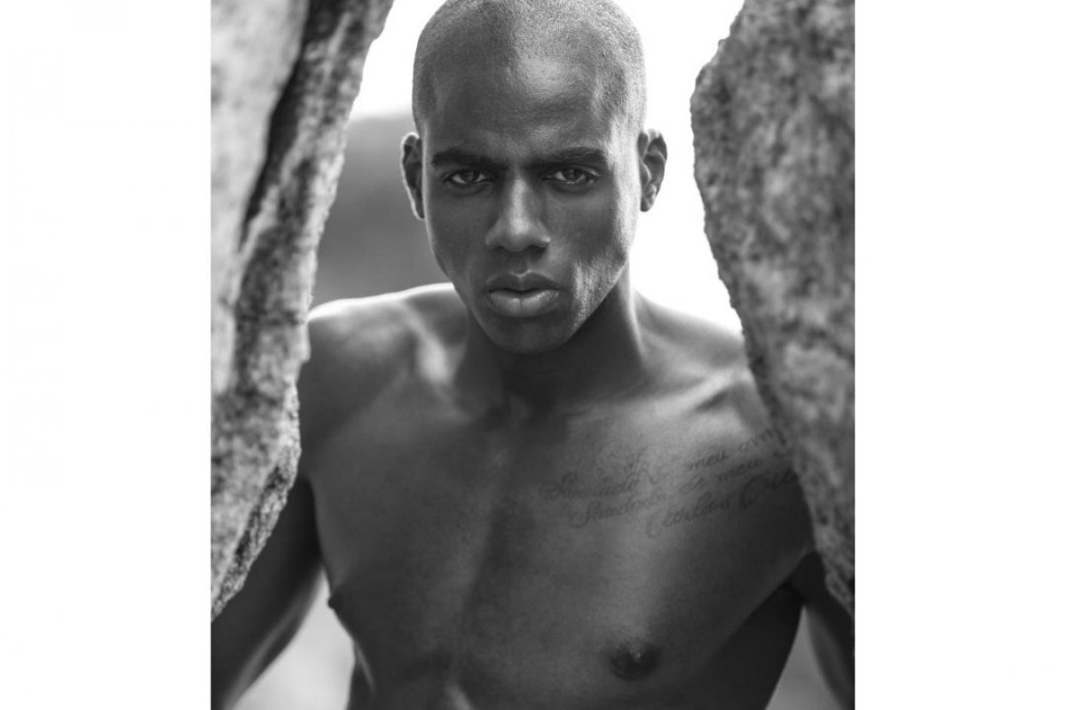 Em fotos preto e branco, projeto fotográfico exalta a beleza e o orgulho de ter pele negra